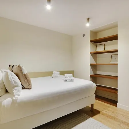 Pick A Flat's In Saint-germain - Rue De Sèvres *